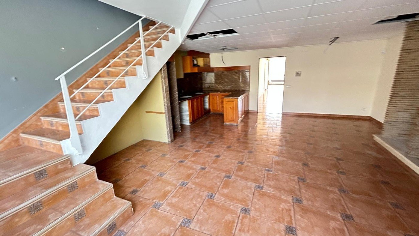 House in Aielo de Malferit – Valencia – — image 3